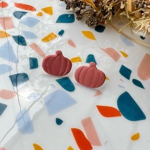 Mini Pumpkin Studs